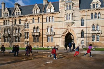 Considering UK Universities: Pros and Cons
